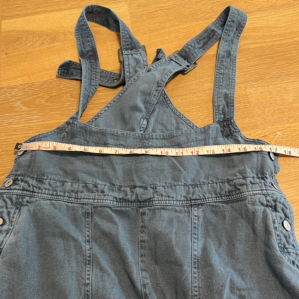 Free people Felix taper Women's Blue Denim Overalls buckle size M Like new - Picture 11 of 15